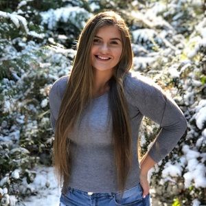 Meet your Posher, Alyssa